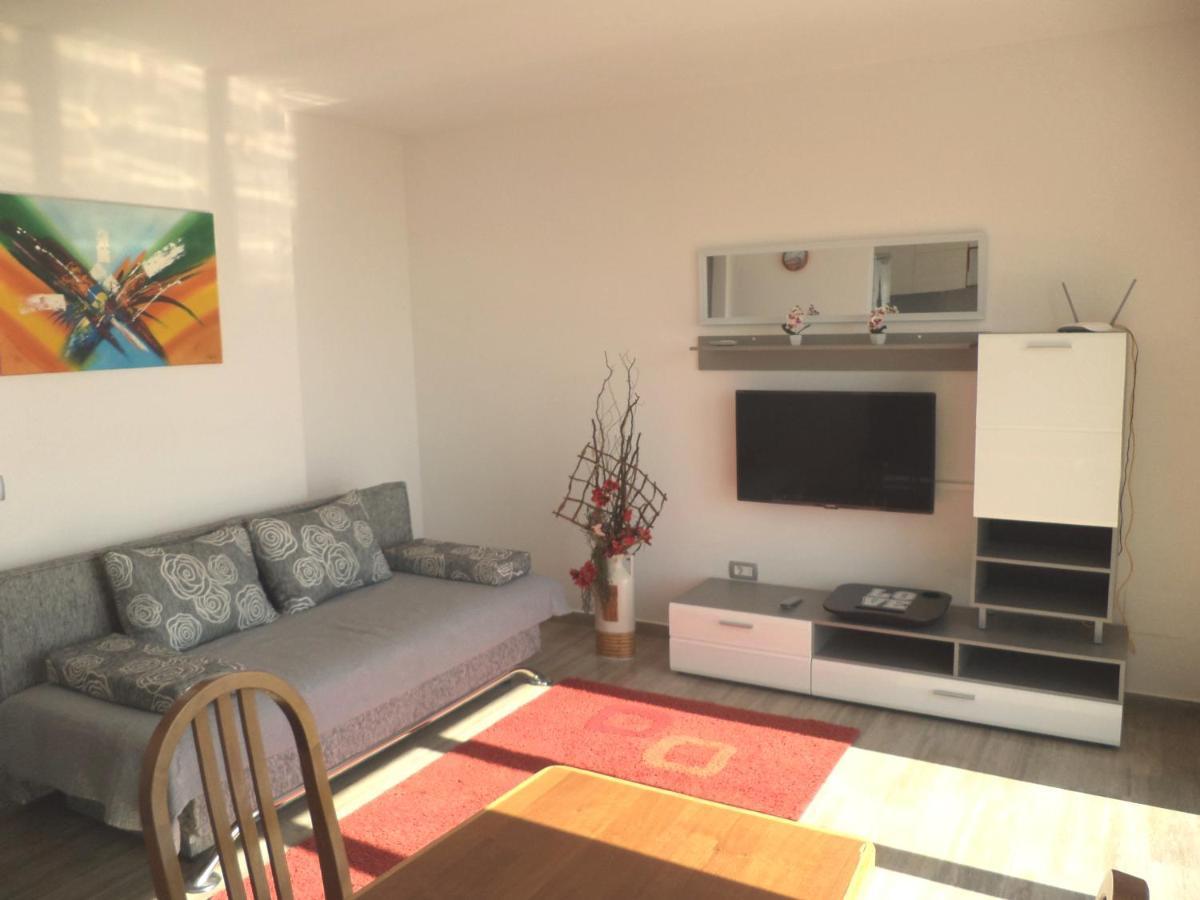 Apartment Ivy2 ลอฟราน ภายนอก รูปภาพ