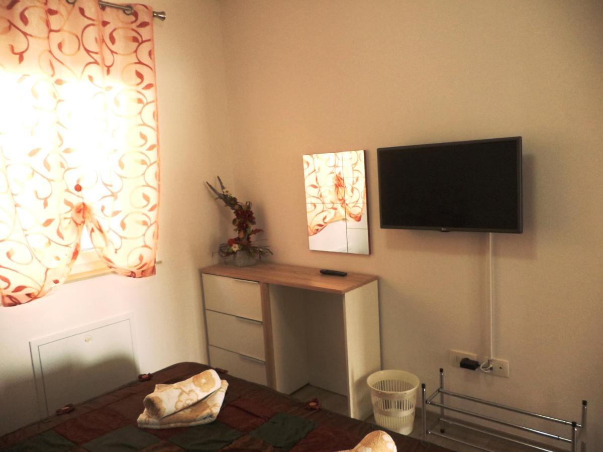 Apartment Ivy2 ลอฟราน ภายนอก รูปภาพ