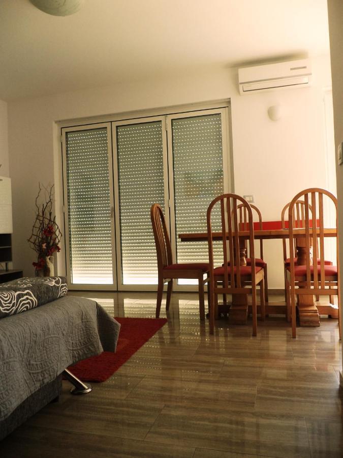 Apartment Ivy2 ลอฟราน ภายนอก รูปภาพ