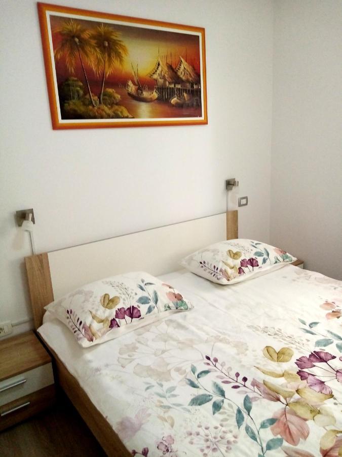 Apartment Ivy2 ลอฟราน ภายนอก รูปภาพ