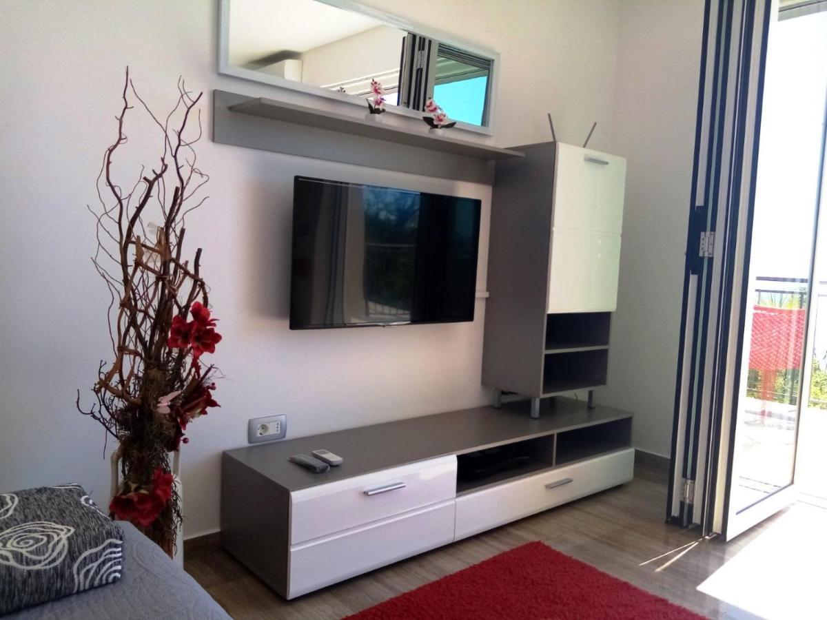 Apartment Ivy2 ลอฟราน ภายนอก รูปภาพ