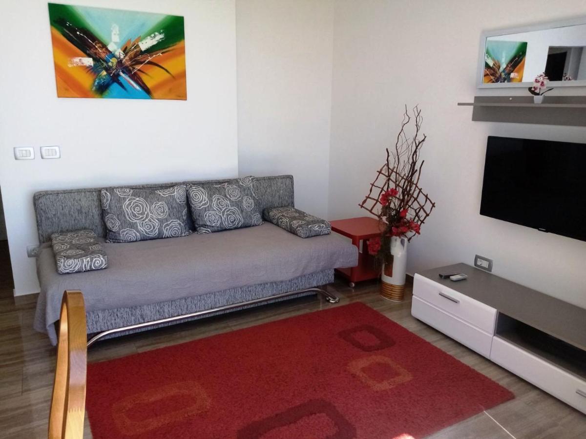 Apartment Ivy2 ลอฟราน ภายนอก รูปภาพ